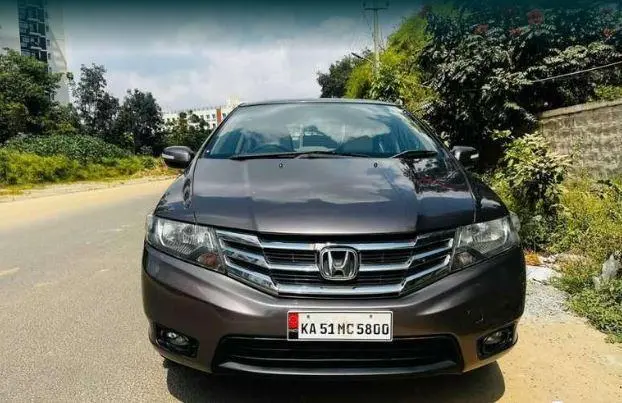 Honda City 1.5 V MT SUN ROOF 2012