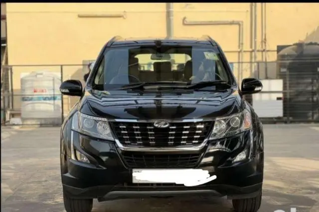 Mahindra XUV500 W8 2018