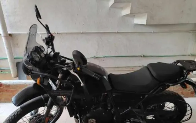 Royal Enfield Himalayan Granite Black 2023