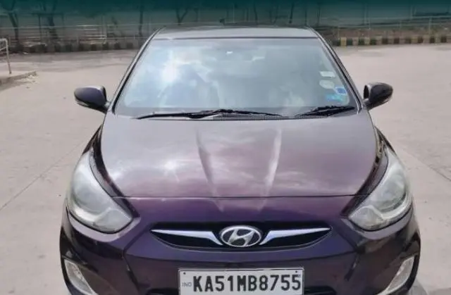 Hyundai Verna Fluidic 1.6 VTVT 2011