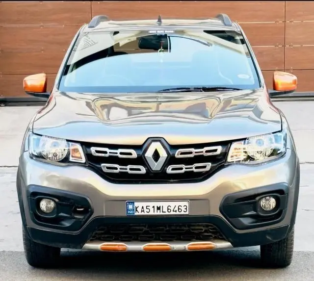 Renault KWID 1.0 RXT AMT 2018