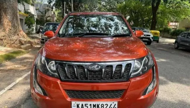 Mahindra XUV500 W10 AT 2017