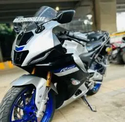Yamaha YZF-R15 V4 M 2022