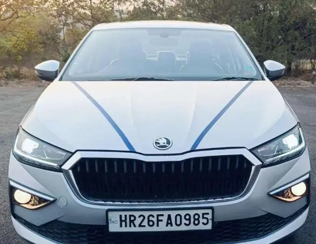 Skoda Slavia Style 1.0L TSI MT 2023