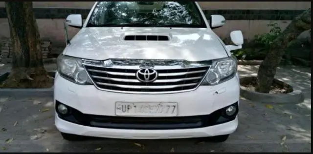 Toyota Fortuner 3.0 4x2 MT 2014