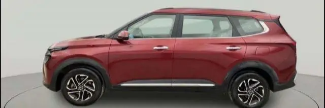 Kia Carens Luxury Plus 1.4 Petrol 6 STR 2022