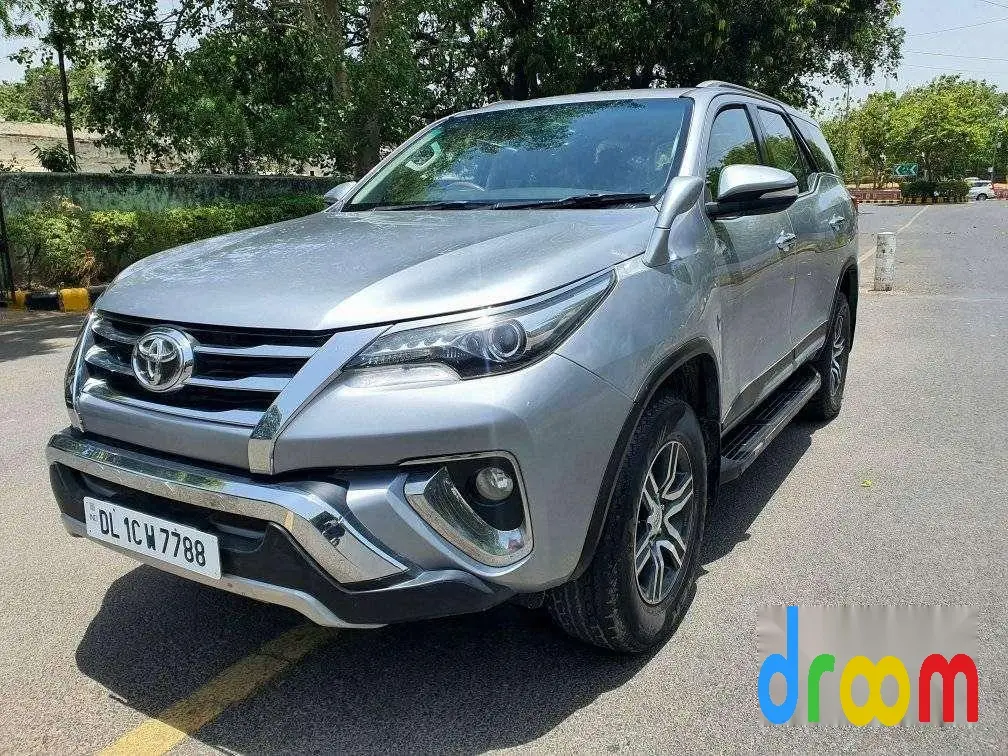 Toyota Fortuner 2.8 4x2 AT 2017
