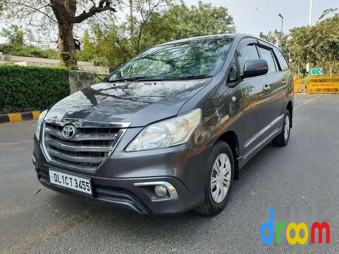 Toyota Innova 2.5 GX 7 STR BS IV 2015