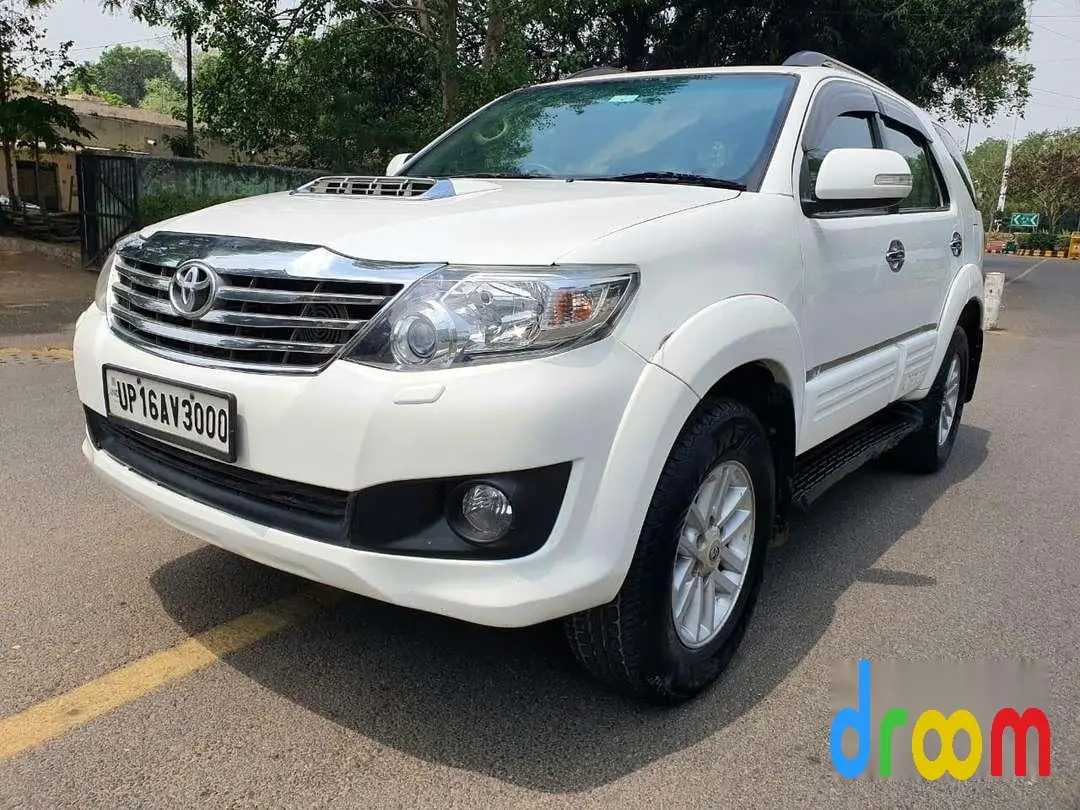 Toyota Fortuner 3.0 4x2 MT 2014