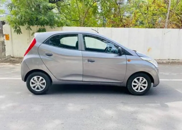 Hyundai Eon Magna + 2012