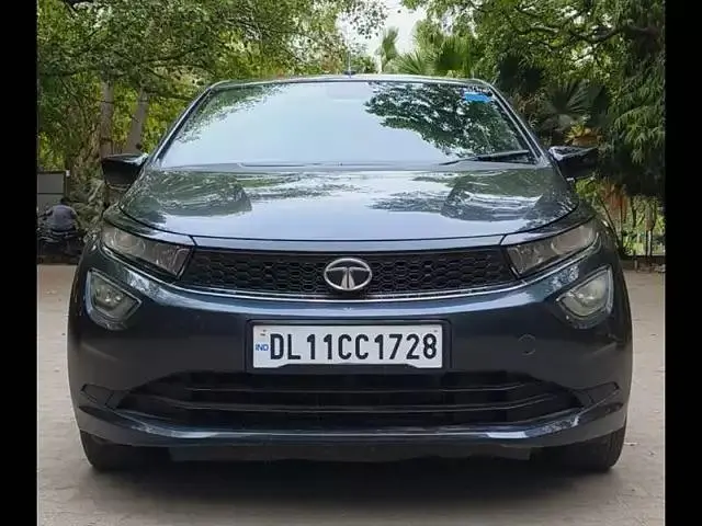 Tata Altroz XZ Petrol 2020