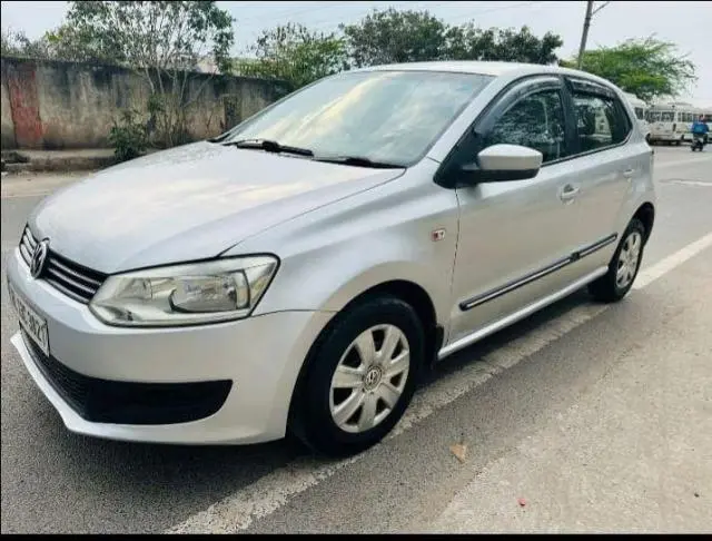 Volkswagen Polo Comfortline 1.2L (P) 2011