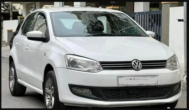 Volkswagen Polo Highline 1.2L (P) 2013