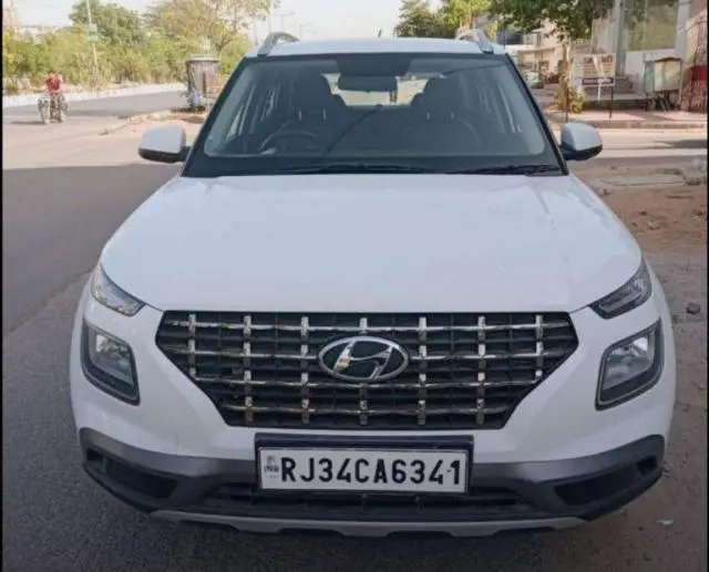 Hyundai Venue S 1.2 Petrol 2022