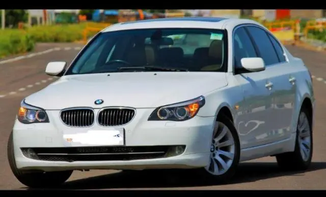 BMW 5 Series 525i 2010