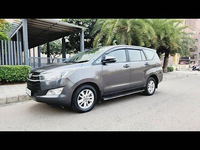 Toyota Innova Crysta 2.4 GX 7 STR 2019