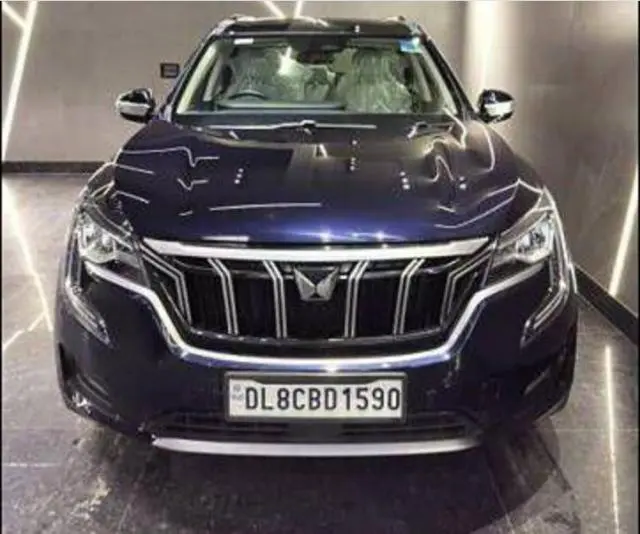 Mahindra XUV700 AX 7 Petrol AT 7 STR 2022