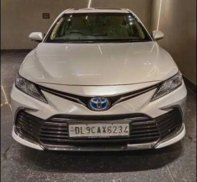 Toyota Camry HYBRID 2022