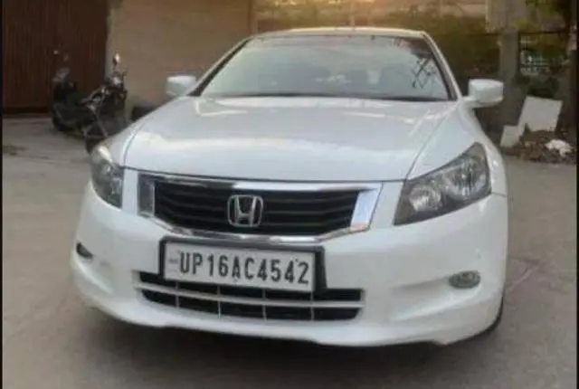 Honda Accord 2.4 AT 2011