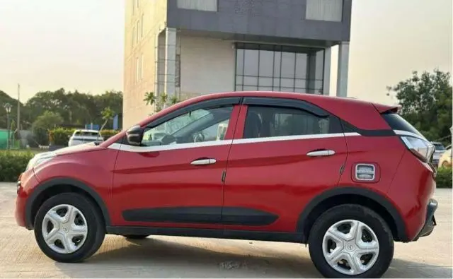 Tata Nexon Revotron XM 2018