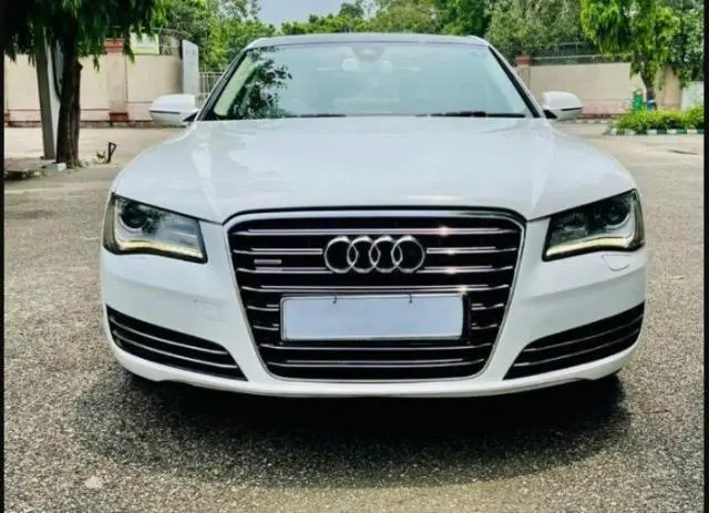 Audi A8 L 4.2 FSI Quattro 2011