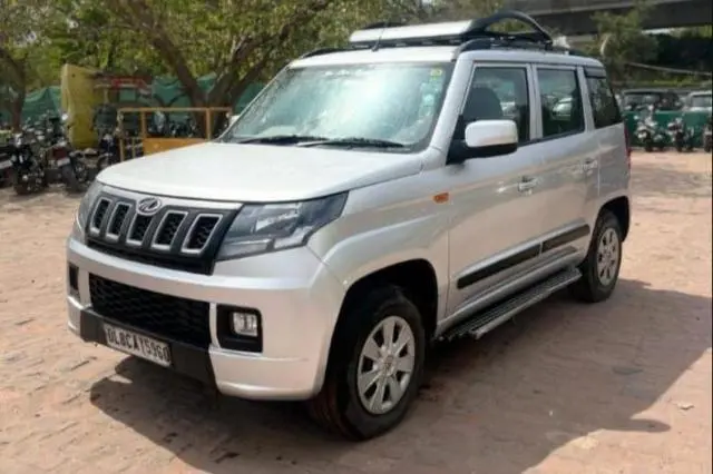 Mahindra TUV300 T6 Plus 2019