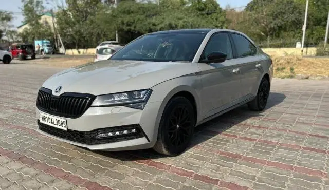Skoda Superb Sportline BS6 2021