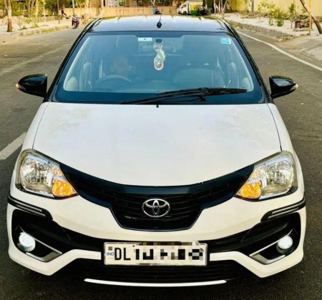 Toyota Etios Liva V 2019