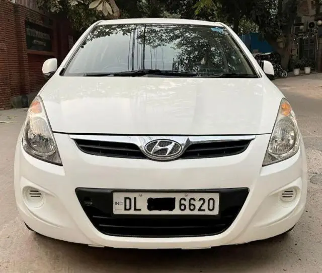 Hyundai i20 Sportz 1.4 CRDi 2011