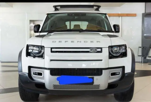 Land Rover Defender 90 HSE P400 2021