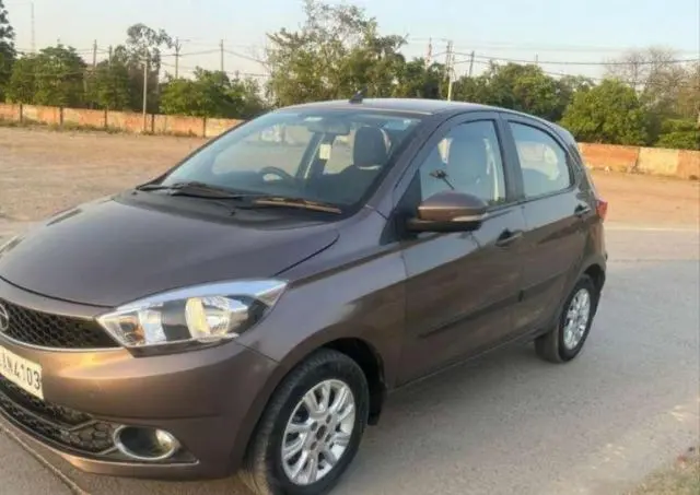 Tata Tiago Revotron XZ 2016