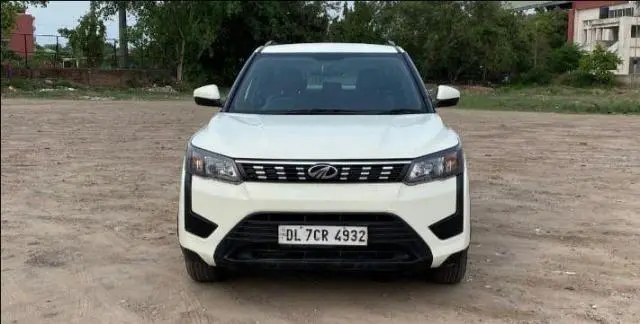 Mahindra XUV300 W6 Petrol 2020