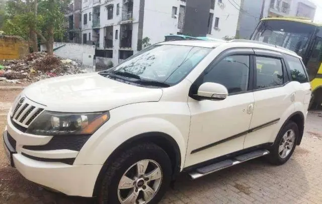 Mahindra XUV500 W8 2WD 2014