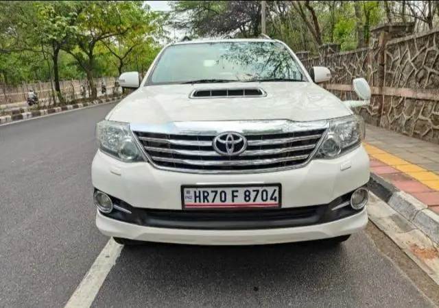 Toyota Fortuner 2.5 4x2 MT TRD Sportivo 2015