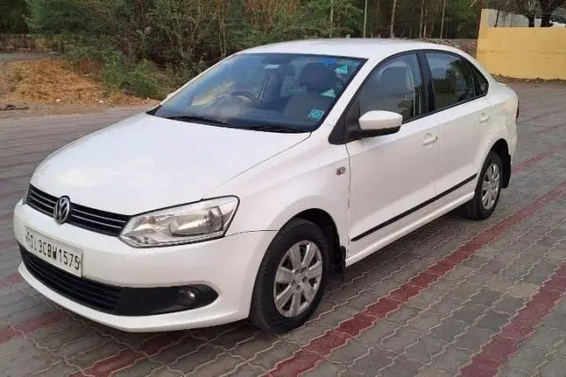 Volkswagen Vento Comfortline 1.6 Petrol 2013