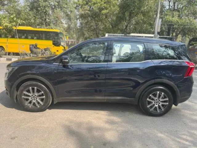 Mahindra XUV700 AX 7 Petrol AT Luxury Pack 7 STR 2022