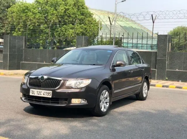 SKODA SUPERB Elegance 1.8 TSI MT 2011