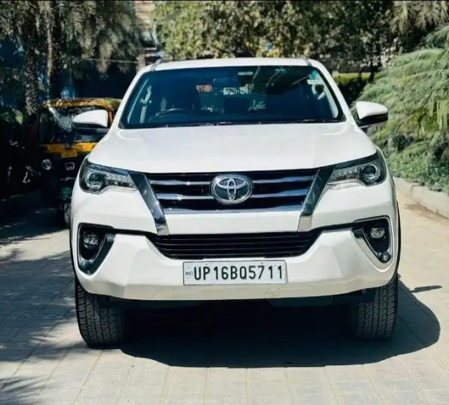 Toyota Fortuner 2.7 4x2 MT 2017