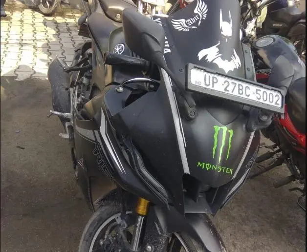 Yamaha YZF-R15 V4 Dark Knight 2021
