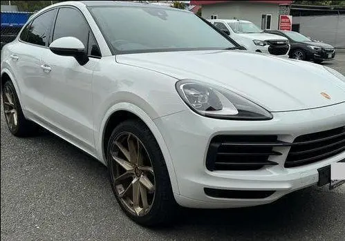 Porsche Cayenne Coupe Base 2020
