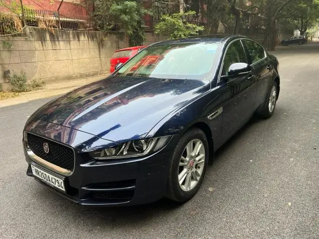 Jaguar XE Pure 2016