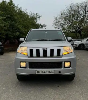 Mahindra TUV300 T8 2016