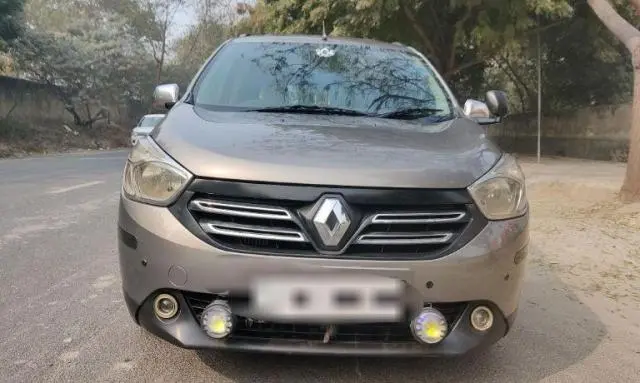 Renault Lodgy 110 PS RXL Stepway 8 STR 2016