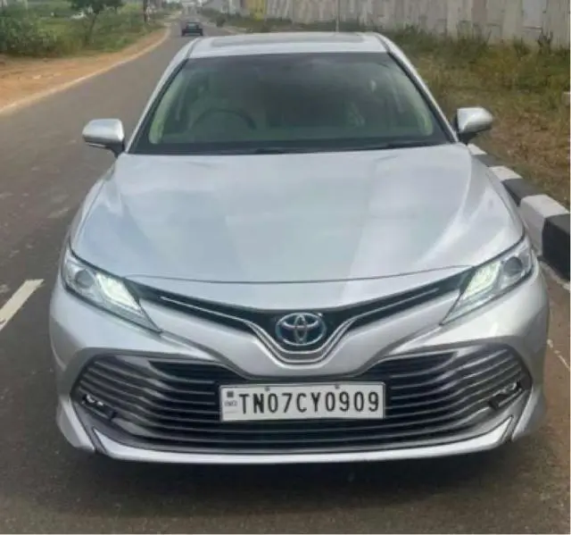 Toyota Camry Hybrid 2020