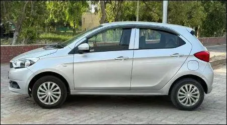 Tata Tiago Revotron XT 2019