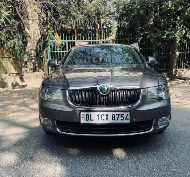 SKODA SUPERB Elegance 1.8 TSI MT 2011