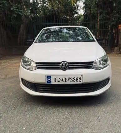 Volkswagen Vento comfortline 1.6 Petrol 2011