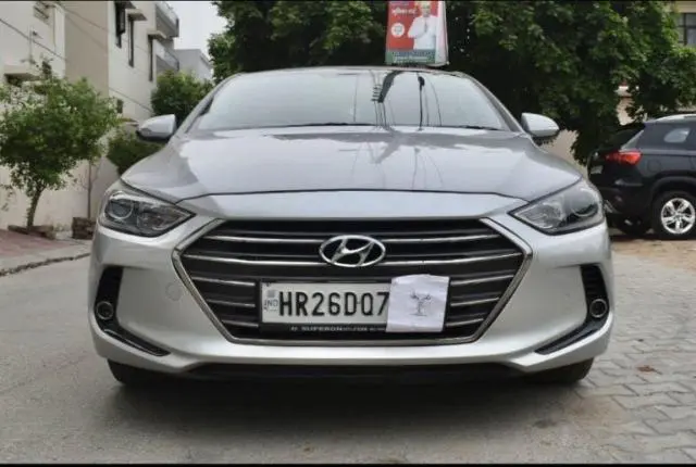 Hyundai Elantra 1.8 SX AT 2018