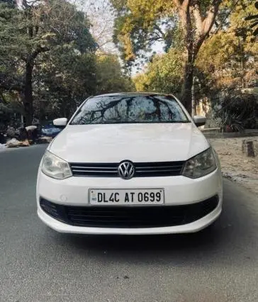 Volkswagen Vento Comfortline 1.6 Petrol 2013