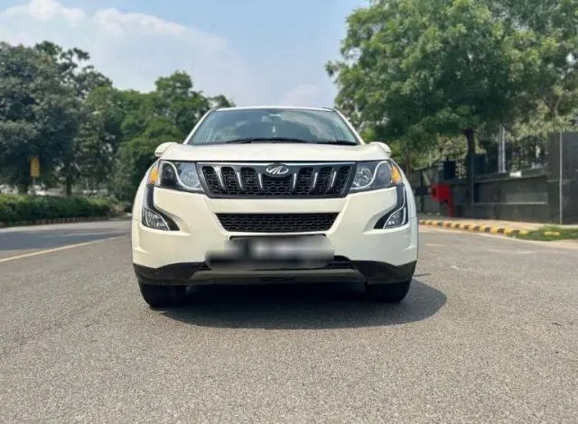 Mahindra XUV500 W10 1.99 2016